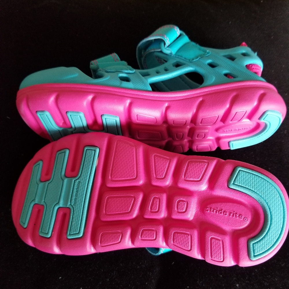 Size 12 Phibians by Stride Rite